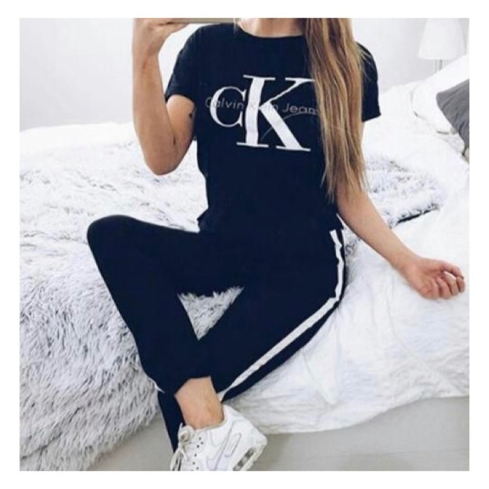 Calvin Klein Tee Shirt Black Logo Tshirt Unisex T-shirt Size L